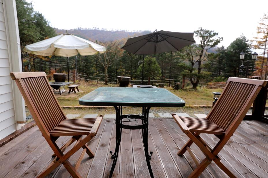 Pinearoma Pension Hongcheon Exterior foto